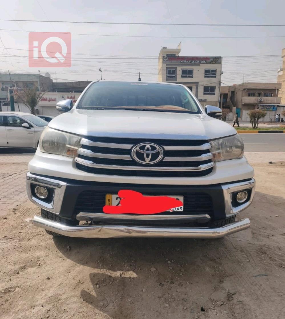 تويوتا هايلوكس